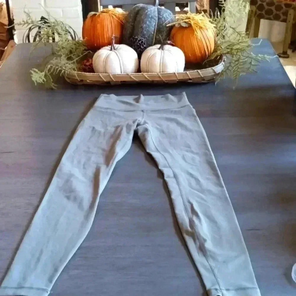 Lululemon Full Length Leggings - Picture 1 of 4